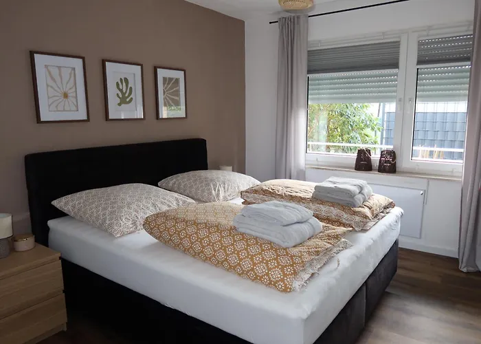 Apartment Frisch Renoviertes, Modernes 2zi Mit Balkon, Boxspringbett In Kliniknaehe!