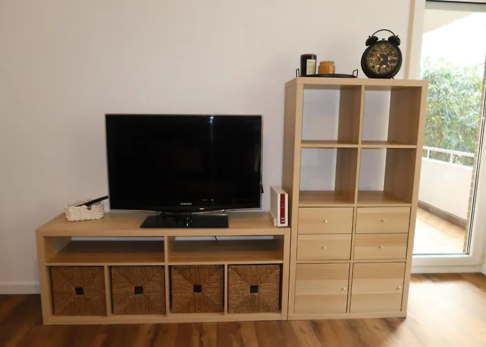 Apartment Frisch Renoviertes, Modernes 2zi Mit Balkon, Boxspringbett In Kliniknaehe!